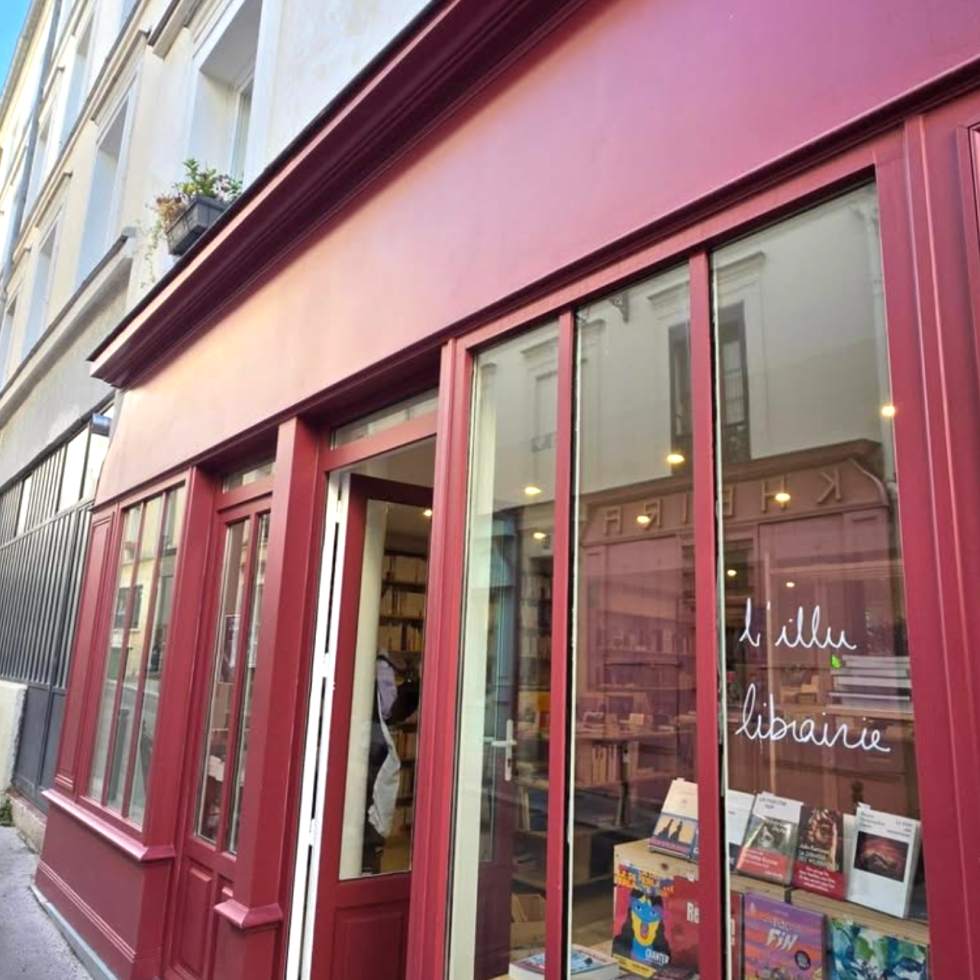 screenshot IG@vivreaparis10 e @l.illu_librairie